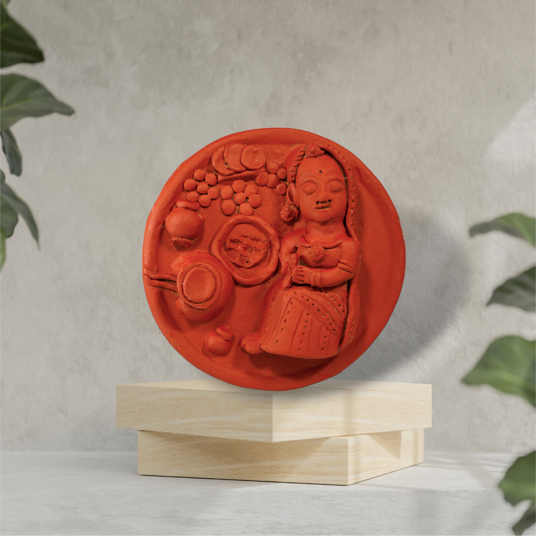 Molela Wall Plate - Woman Cooking 8"