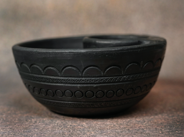 Sawai Madhopur Black Terracotta Chip n Dip bowl