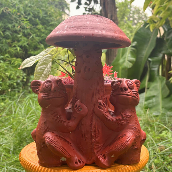 Terracotta Mushroom Planter with Cat & Cat Design Rustic Indoor & Outdoor Décor