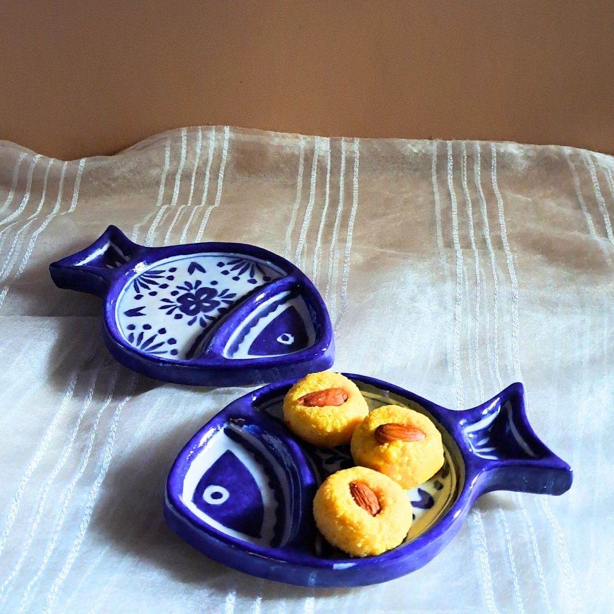Jaipur Blue Pottery Round Fishy Plate