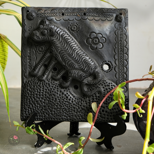 Sawai Madhopur Black Pottery Tile Art - Mountain & Tiger - Table Decor