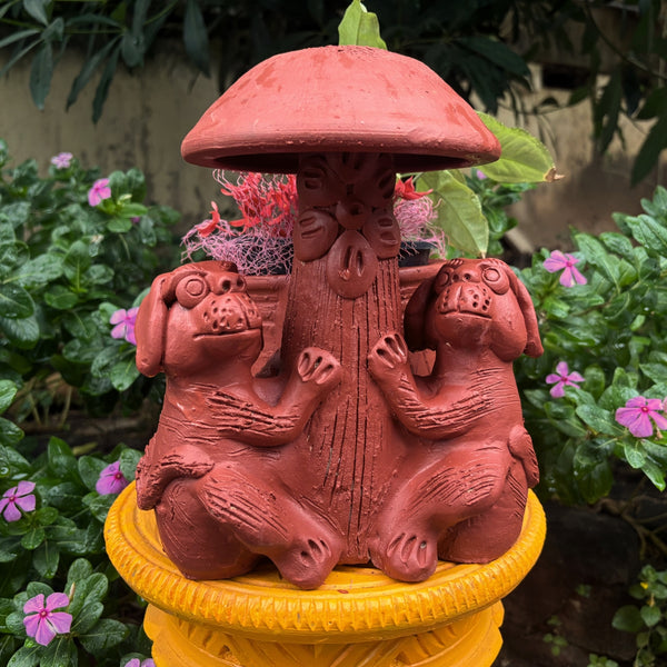 Terracotta Mushroom Planter with  Dog & Dog Design Rustic Indoor & Outdoor Décor