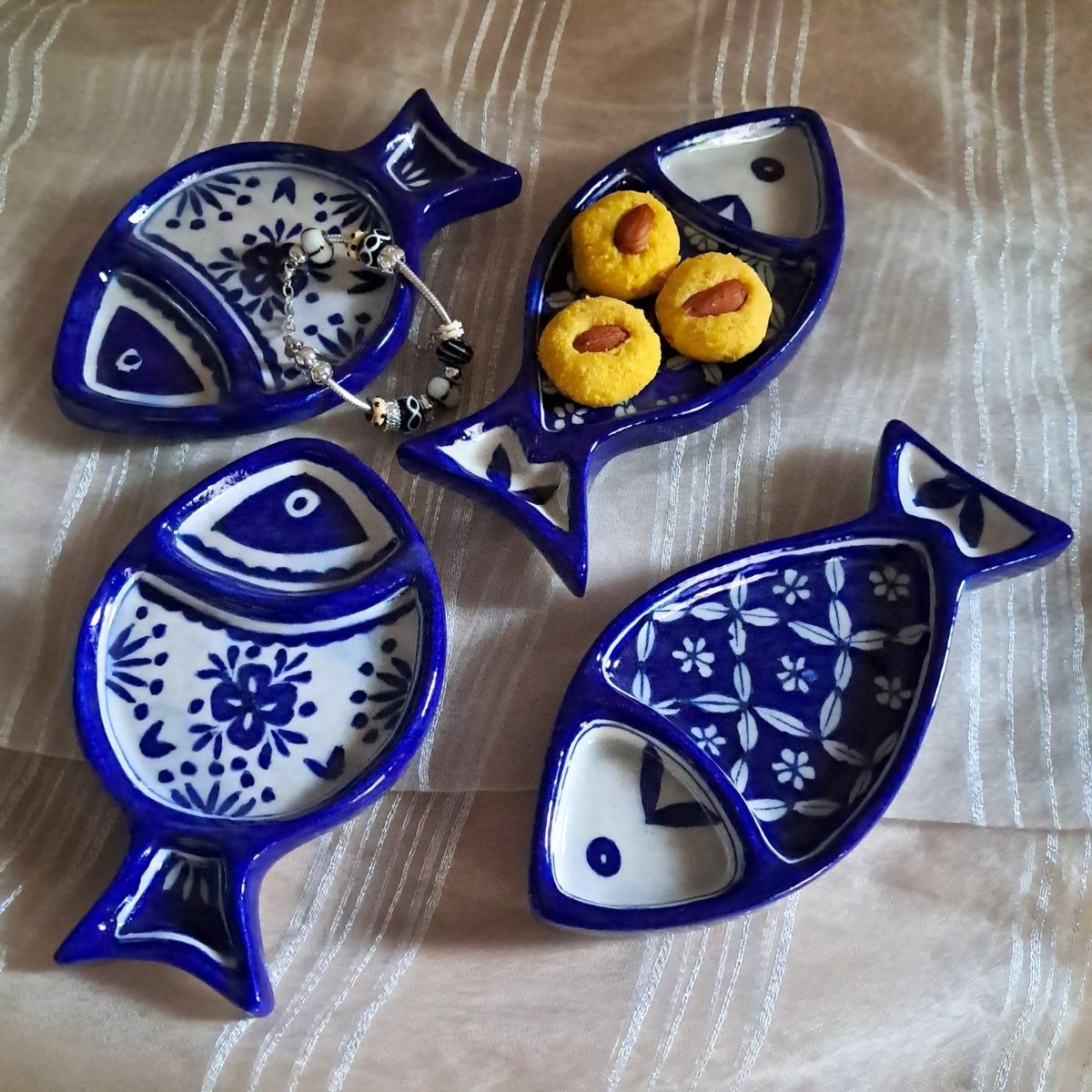 Jaipur Blue Pottery Round Fishy Plate