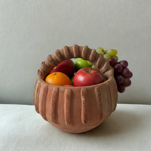 Handcrafted Terracotta Fruit Basket – Rustic Clay Table Décor