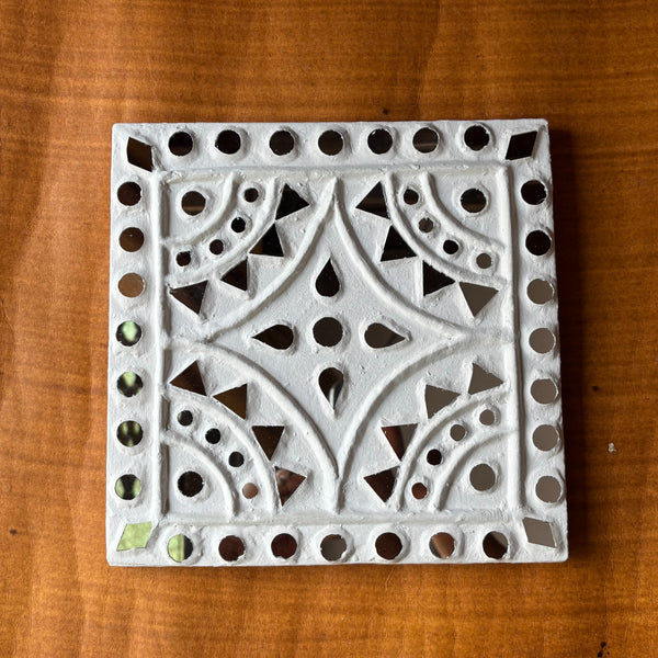 Traditional Lippan Art Star Handcrafted Mud Mirror Work Frame -8"x 8"