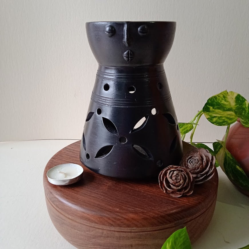 Black Pottery Terracotta Face Diffuser
